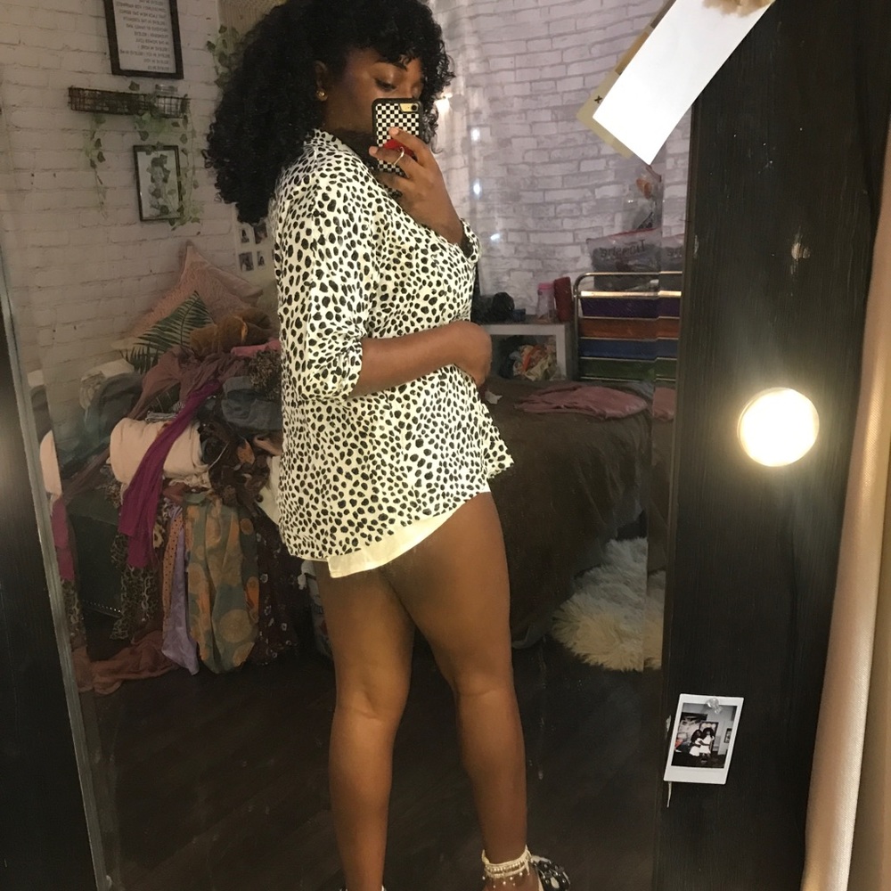 WHITE LEOPARD TOP - Picture 5 of 8